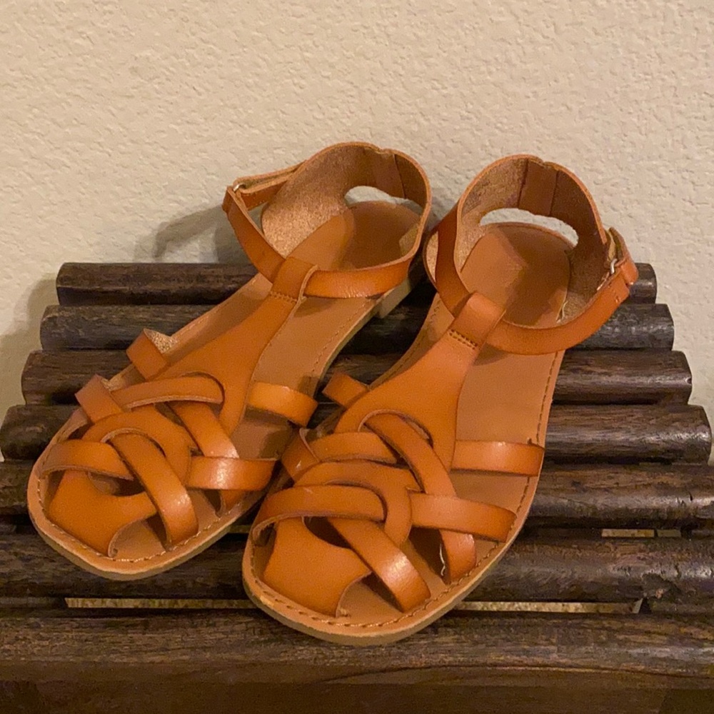 Zara sandals youth size 4